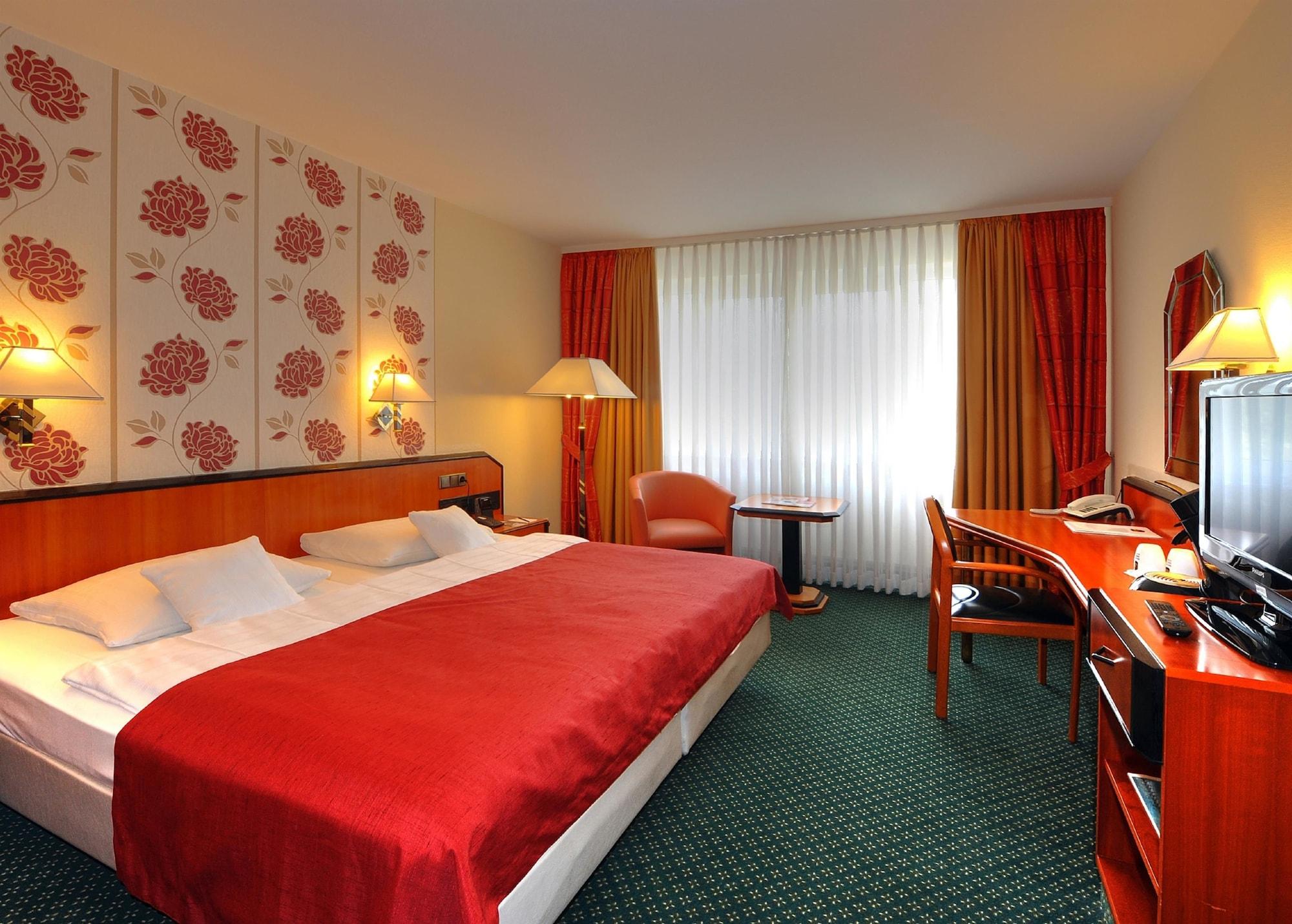 Best Western Plus Delta Park Hotel Mannheim Exterior photo